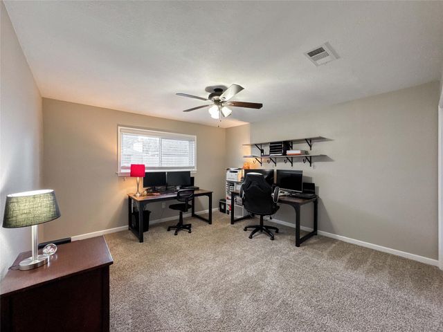 2610 Adams Street, Alvin, TX 77511