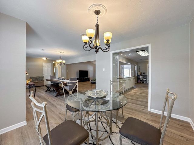 2610 Adams Street, Alvin, TX 77511