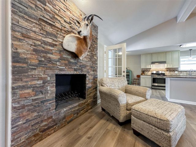 2610 Adams Street, Alvin, TX 77511