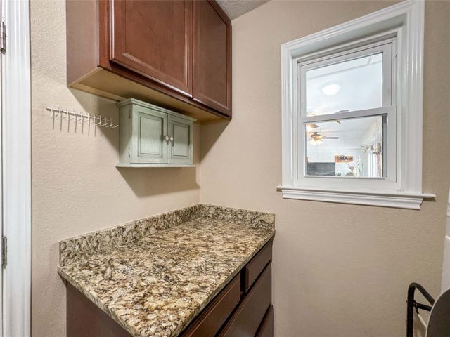 2610 Adams Street, Alvin, TX 77511