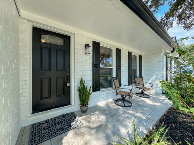 2610 Adams Street, Alvin, TX 77511