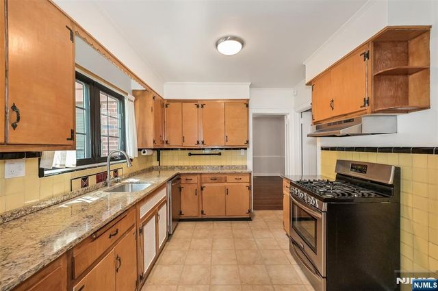 246 Cambridge Avenue, Englewood, NJ 07631