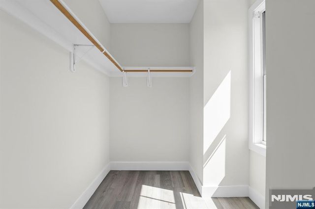 2021 Jones Road 101, Fort Lee, NJ 07024