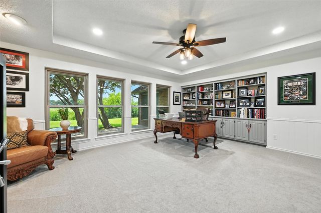 1112 Meadow Crest Lane, Mansfield, TX 76063