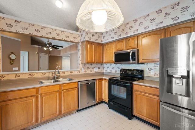 9925 Shorewood Lane, Sharonville, OH 45241