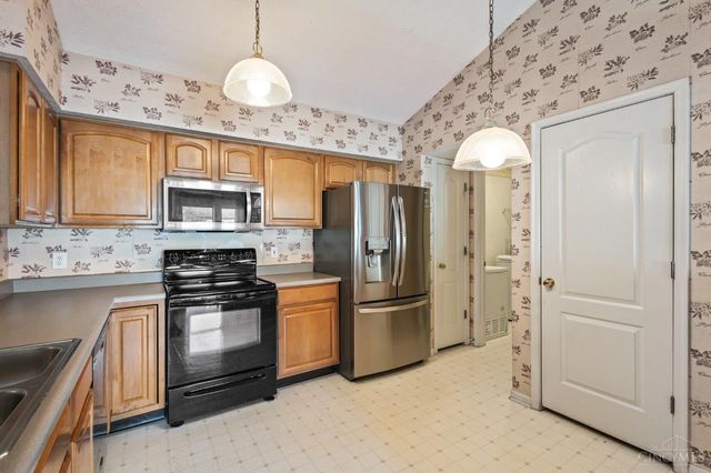 9925 Shorewood Lane, Sharonville, OH 45241