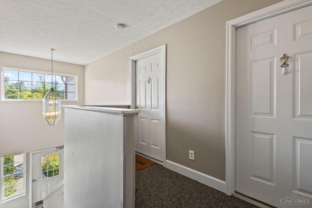 9925 Shorewood Lane, Sharonville, OH 45241