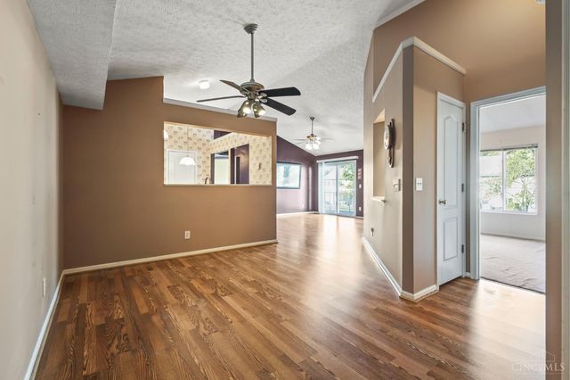 9925 Shorewood Lane, Sharonville, OH 45241