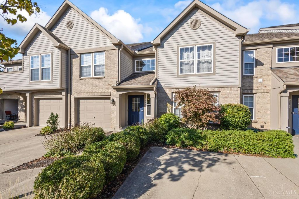 9925 Shorewood Lane, Sharonville, OH 45241