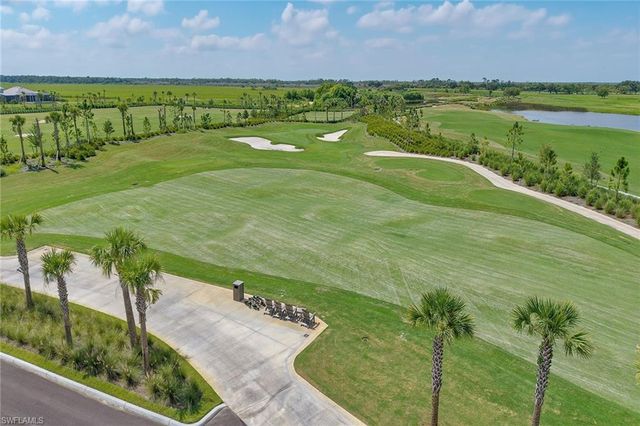 8355 Whisper Trace WAY 202, Naples, FL 34114