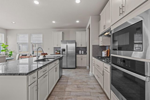 124 Oakstone DR, Georgetown, TX 78628