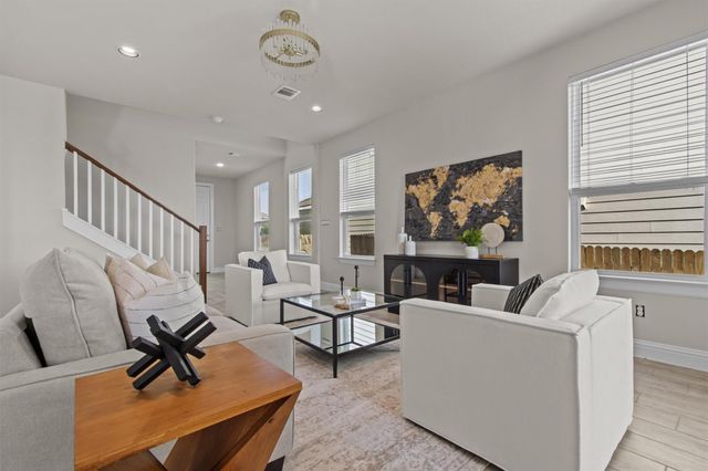 124 Oakstone DR, Georgetown, TX 78628