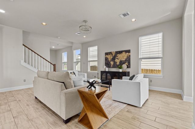 124 Oakstone DR, Georgetown, TX 78628