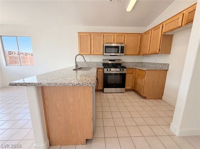 6547 Grand Oaks Drive, Las Vegas, NV 89156