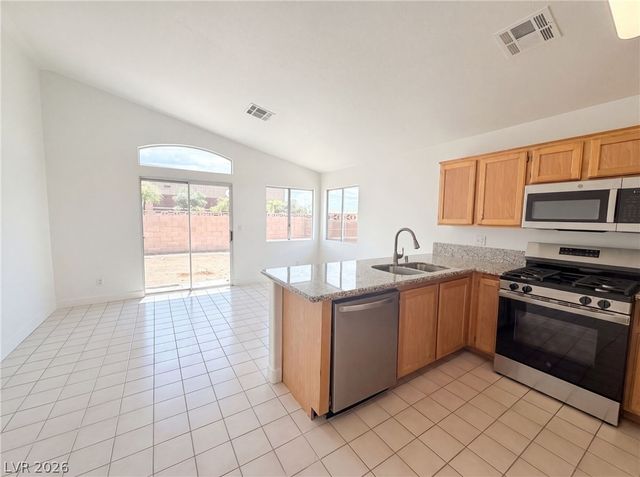 6547 Grand Oaks Drive, Las Vegas, NV 89156
