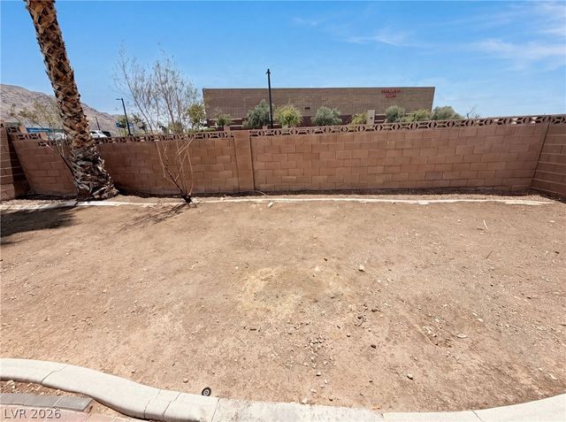 6547 Grand Oaks Drive, Las Vegas, NV 89156