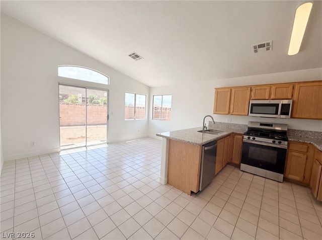 6547 Grand Oaks Drive, Las Vegas, NV 89156