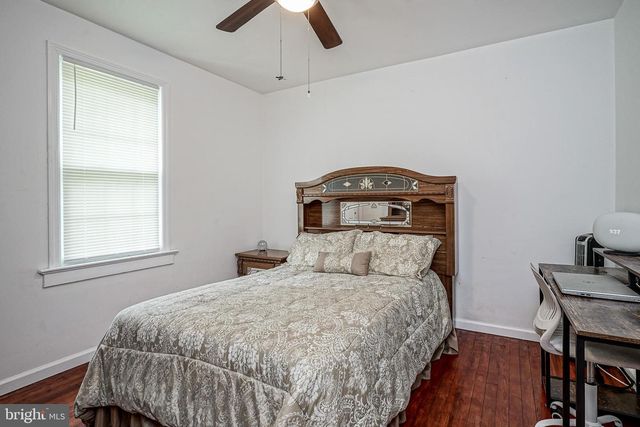 24 POCAHONTAS RD, Somerdale, NJ 08083