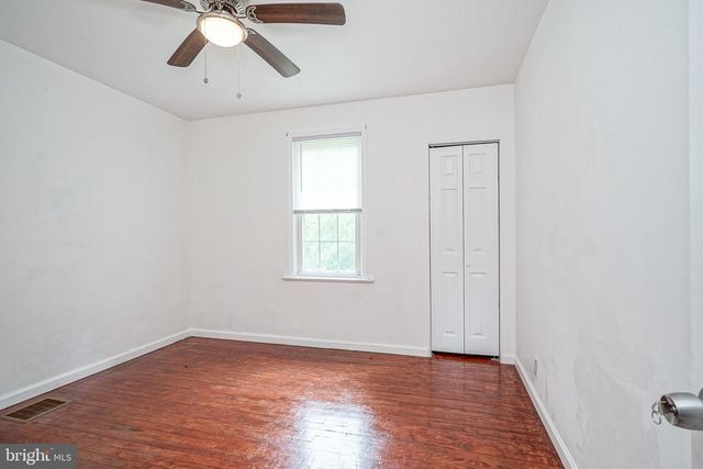 24 POCAHONTAS RD, Somerdale, NJ 08083