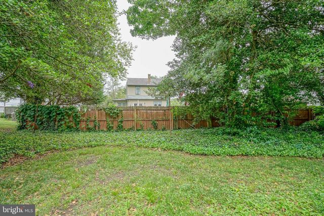 24 POCAHONTAS RD, Somerdale, NJ 08083