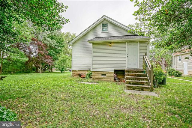 24 POCAHONTAS RD, Somerdale, NJ 08083