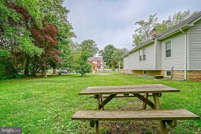 24 POCAHONTAS RD, Somerdale, NJ 08083
