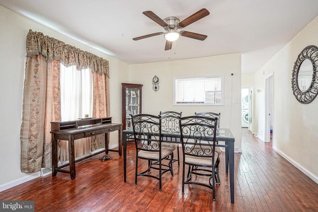 24 POCAHONTAS RD, Somerdale, NJ 08083