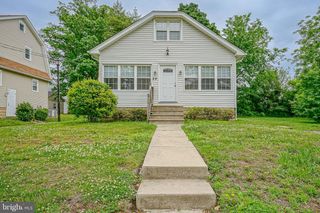 24 POCAHONTAS RD, Somerdale, NJ 08083