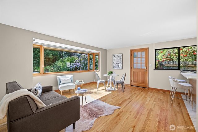 6036 129th Avenue SE, Bellevue, WA 98006