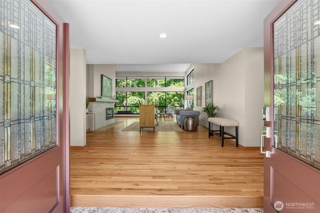 6036 129th Avenue SE, Bellevue, WA 98006