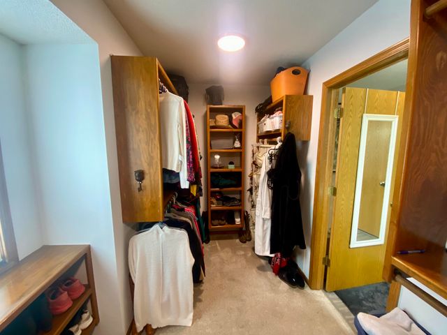 150 S Forestview Ct, Wichita, KS 67235