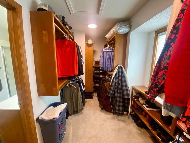 150 S Forestview Ct, Wichita, KS 67235