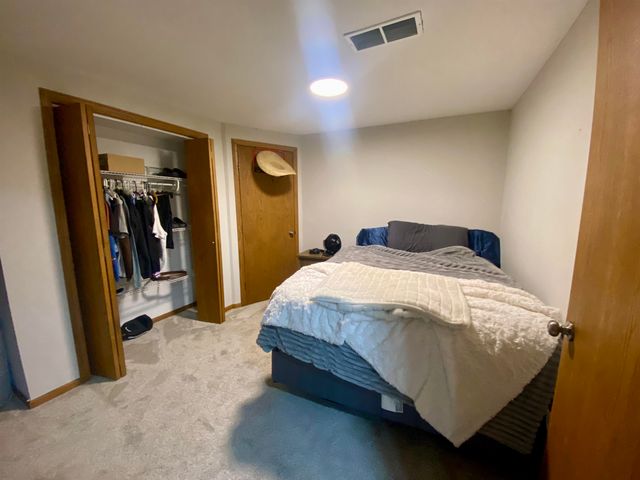 150 S Forestview Ct, Wichita, KS 67235