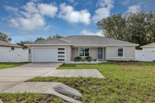 10463 SW 140TH AVENUE, Dunnellon, FL 34432