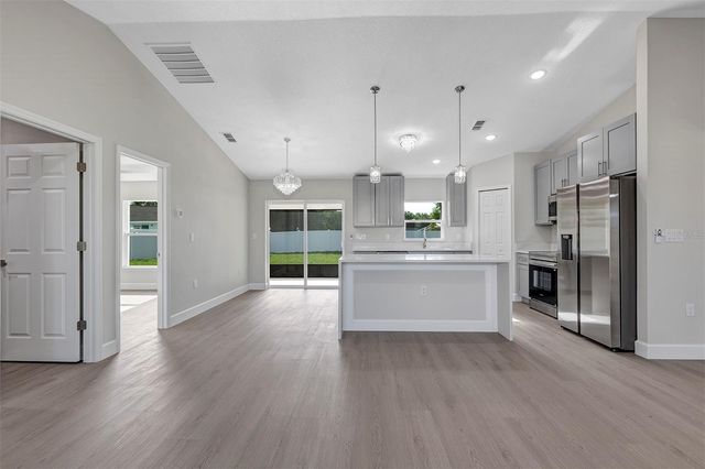 10463 SW 140TH AVENUE, Dunnellon, FL 34432