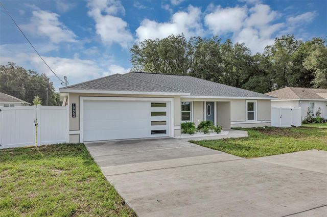 10463 SW 140TH AVENUE, Dunnellon, FL 34432