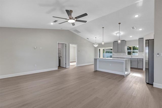 10463 SW 140TH AVENUE, Dunnellon, FL 34432