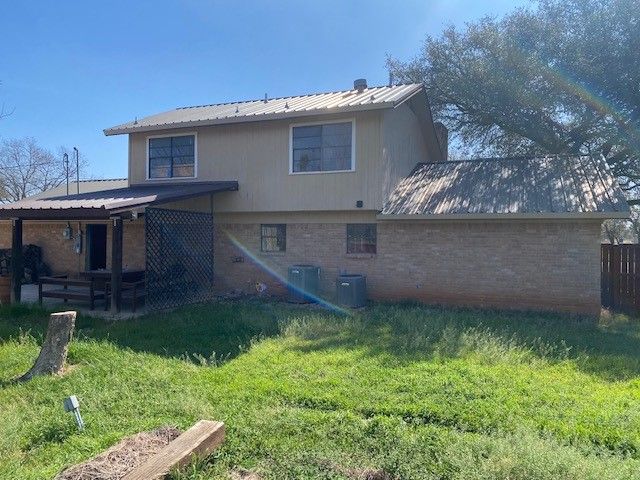 1303 Southgate Drive, Brownwood, TX 76801