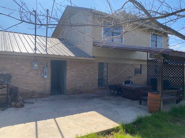 1303 Southgate Drive, Brownwood, TX 76801