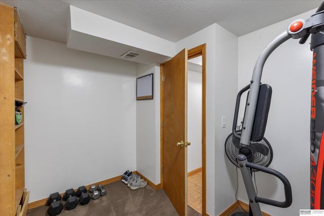 13524 Redwood Street, Omaha, NE 68138