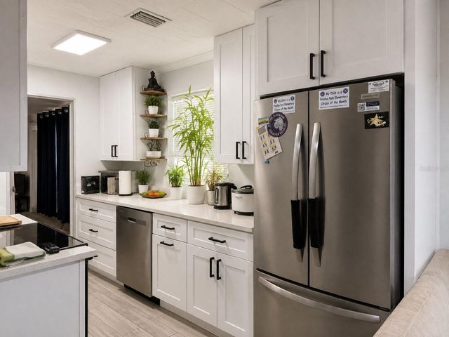 217 50TH TER N, St Petersburg, FL 33703