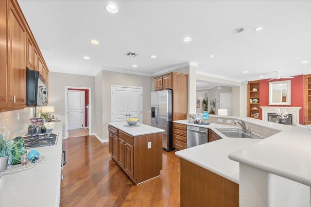 632 Orchid Ln, Lincoln, CA 95648
