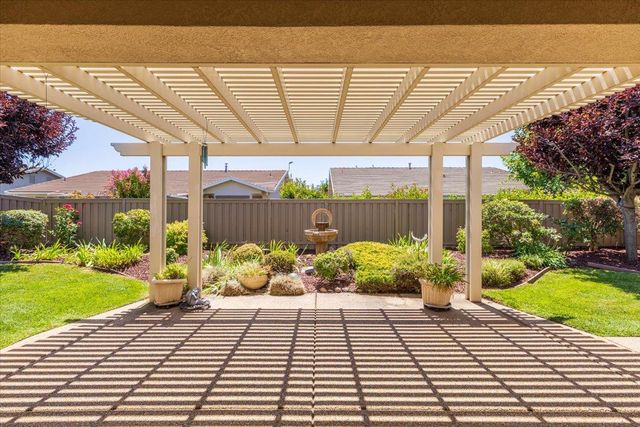 632 Orchid Ln, Lincoln, CA 95648