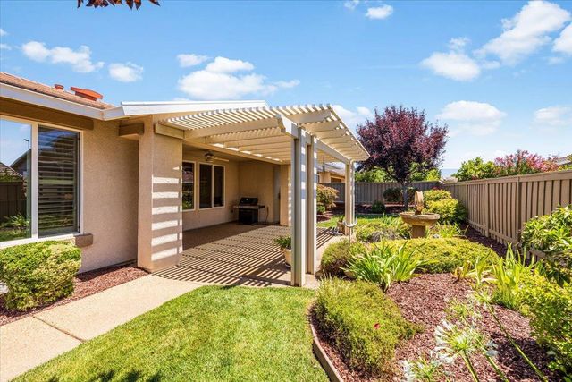 632 Orchid Ln, Lincoln, CA 95648