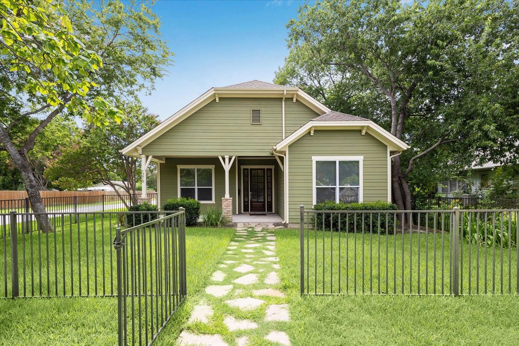 1216 Forest ST, Georgetown, TX 78626