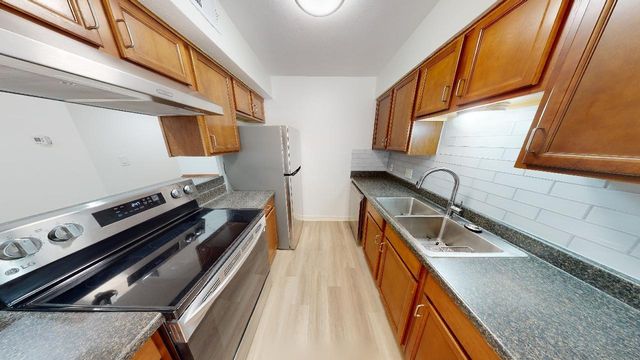 500 E Riverside DR 132, Austin, TX 78704