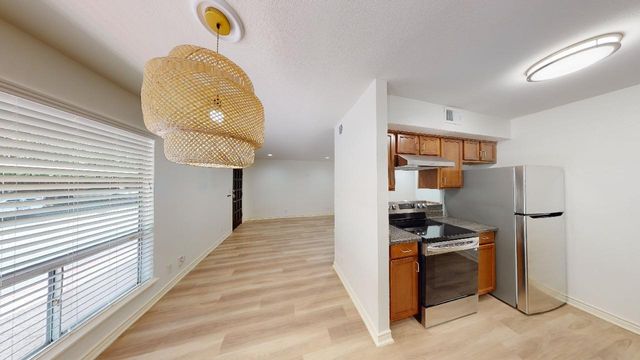 500 E Riverside DR 132, Austin, TX 78704