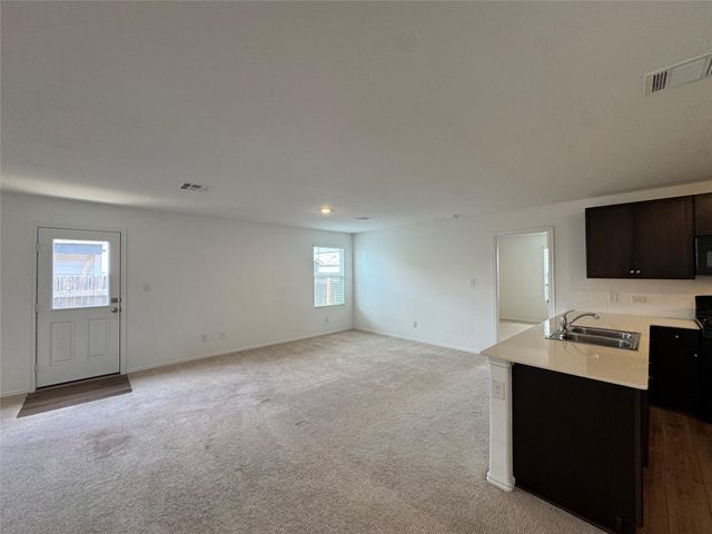 129 Tufted Duck PATH, Uhland, TX 78640