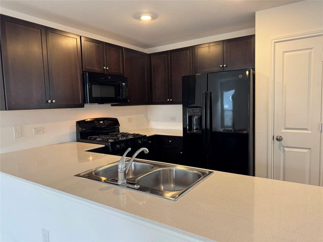 129 Tufted Duck PATH, Uhland, TX 78640
