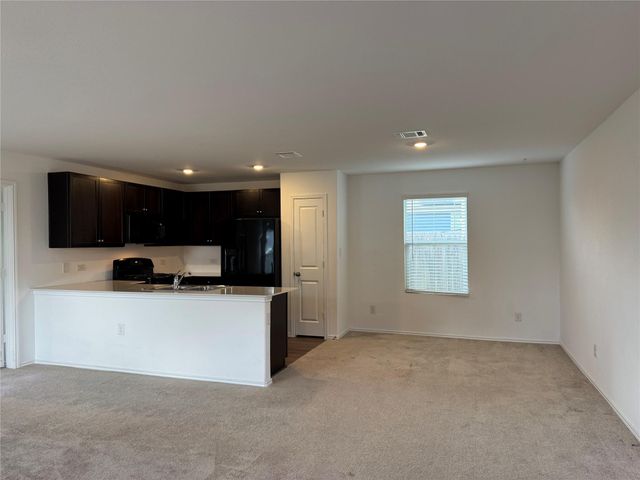 129 Tufted Duck PATH, Uhland, TX 78640